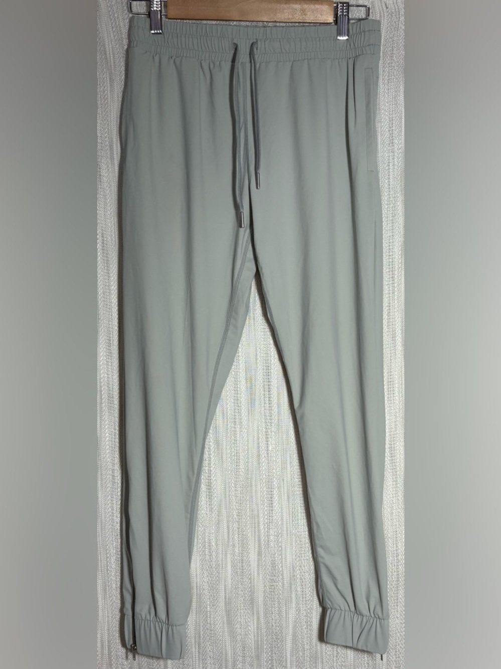ZYIA Women's Light grey Jogger Pants